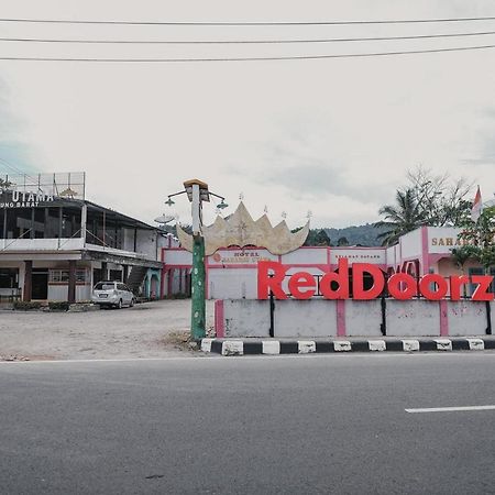 Reddoorz Syariah Near Kebun Raya Liwa Hotell Negarabatin Eksteriør bilde