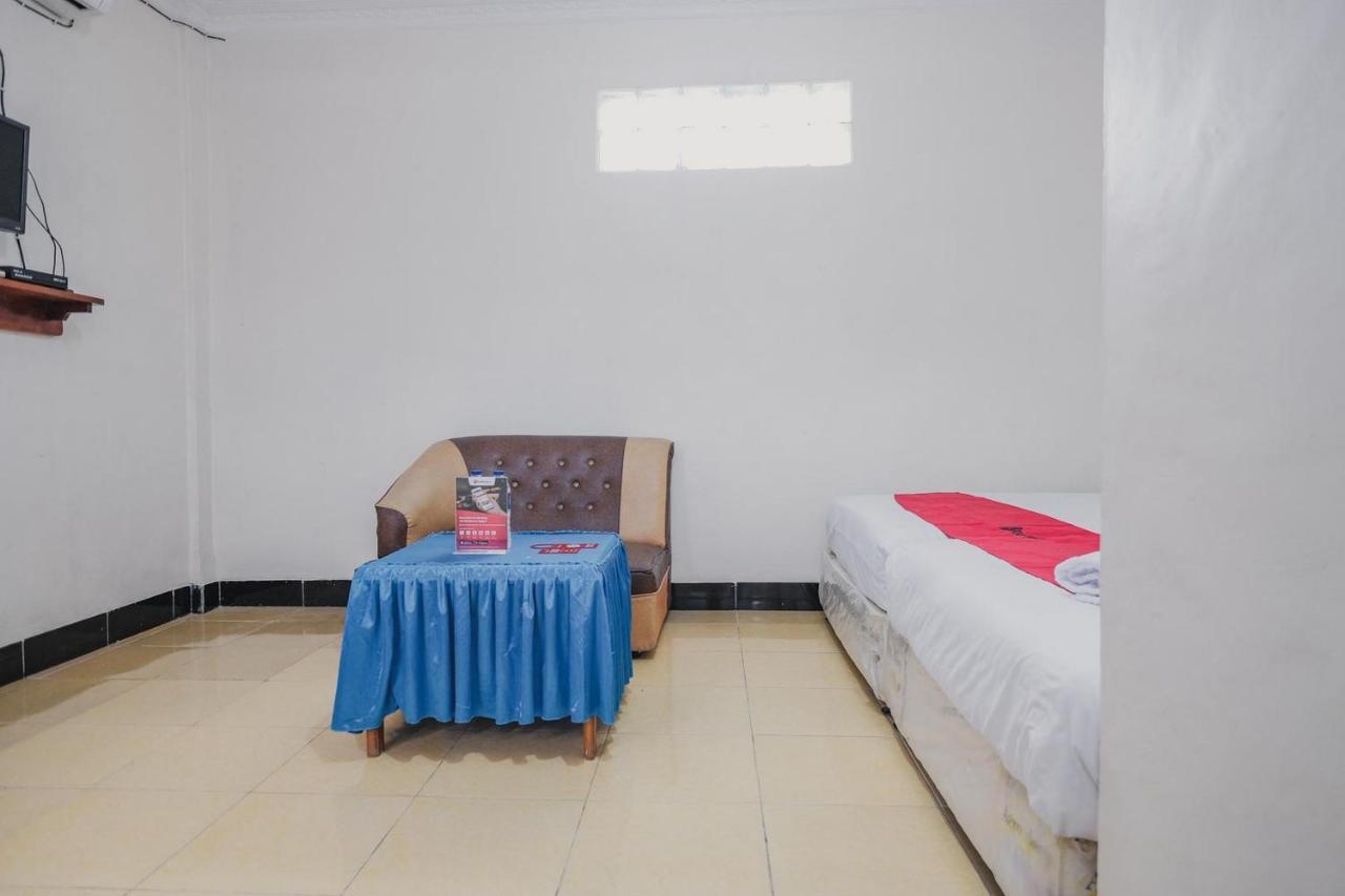 Reddoorz Syariah Near Kebun Raya Liwa Hotell Negarabatin Eksteriør bilde