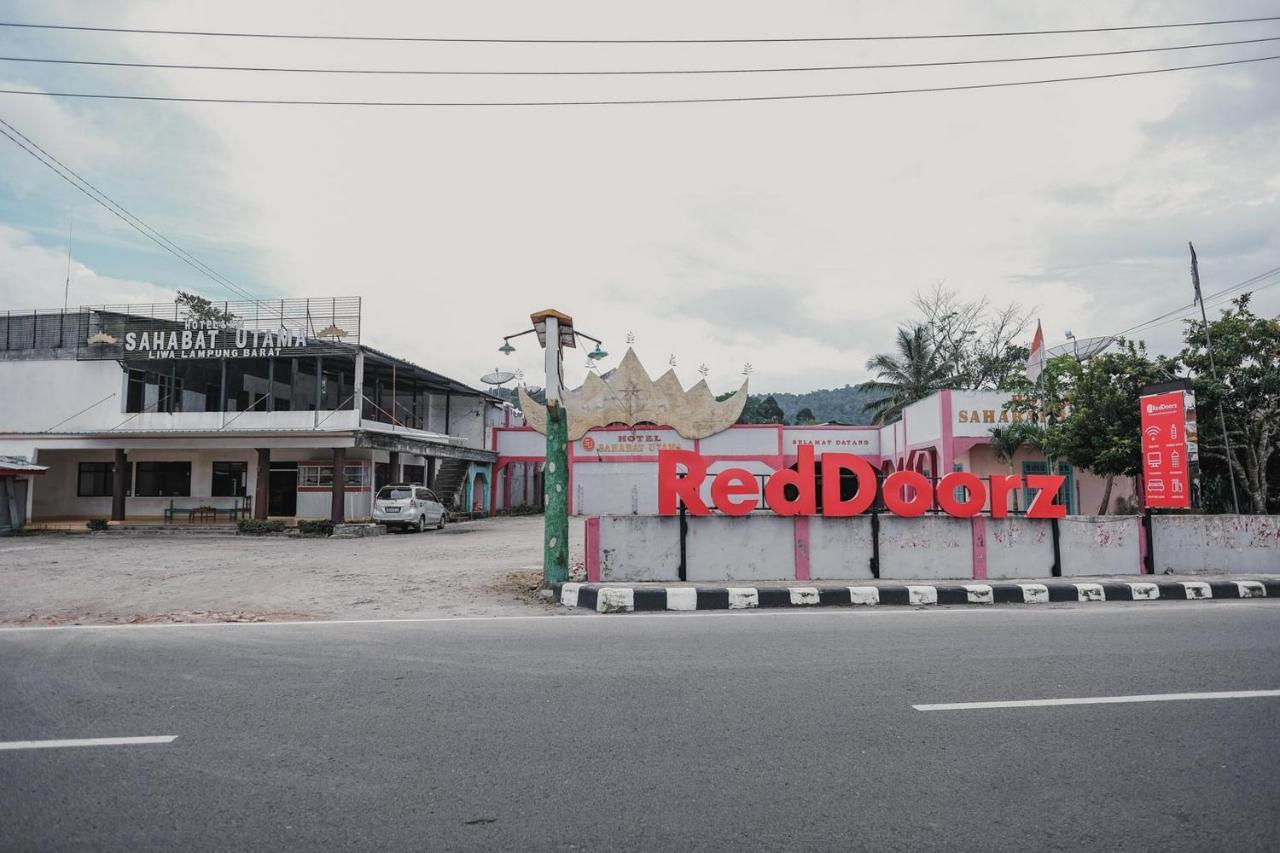 Reddoorz Syariah Near Kebun Raya Liwa Hotell Negarabatin Eksteriør bilde